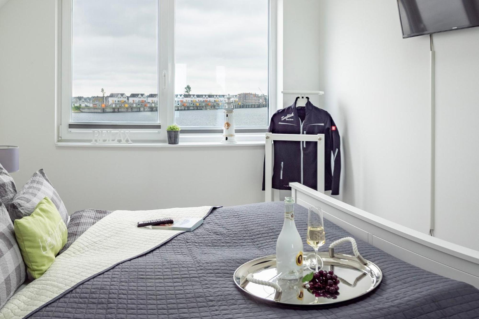 Maisonette Fewo Ostseeflair By Seeblick Ferien Oro, Erste Wasserreihe, E-Saeule オルペニッツ エクステリア 写真