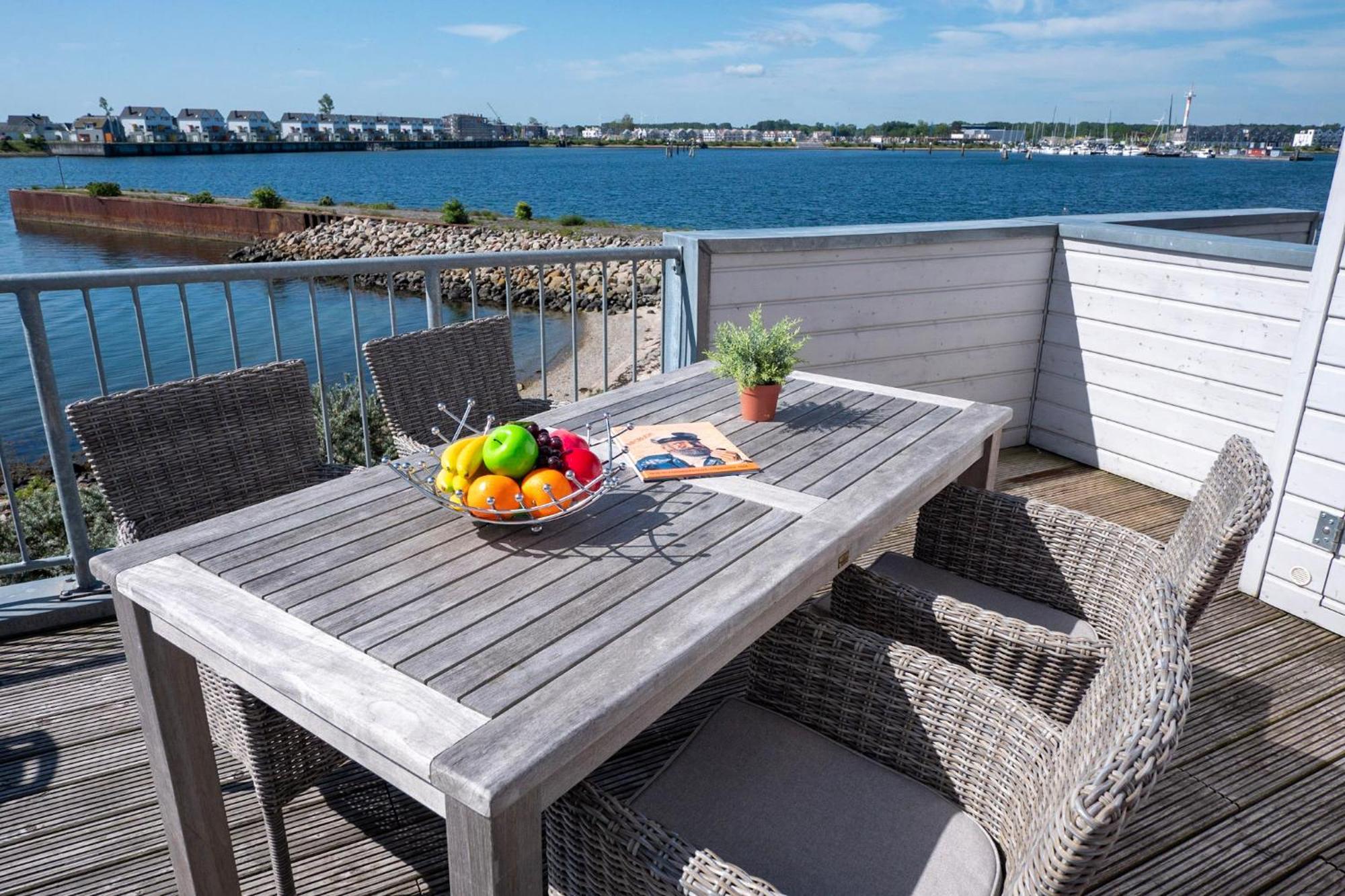 Maisonette Fewo Ostseeflair By Seeblick Ferien Oro, Erste Wasserreihe, E-Saeule オルペニッツ エクステリア 写真